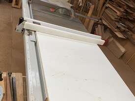 'As new' Tilting arbor professional sliding table panel saw  - picture0' - Click to enlarge