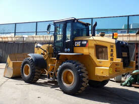 Caterpillar 938K Loader/Tool Carrier Loader - picture1' - Click to enlarge