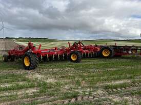 2021 Bourgault 3335-24m & L9950 Air Drills - picture0' - Click to enlarge