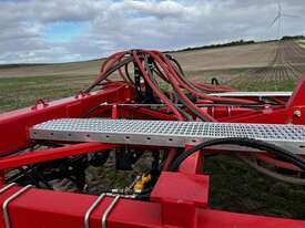 2021 Bourgault 3335-24m & L9950 Air Drills - picture2' - Click to enlarge