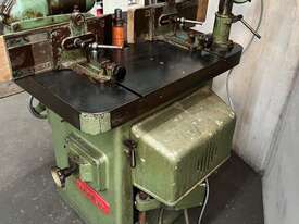 Wadkin EQ-150 spindle moulder with power feed, ex govt - picture2' - Click to enlarge