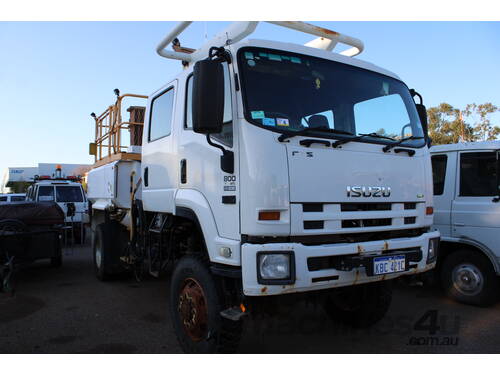 2011 ISUZU FH FTS SERVICE TRUCK