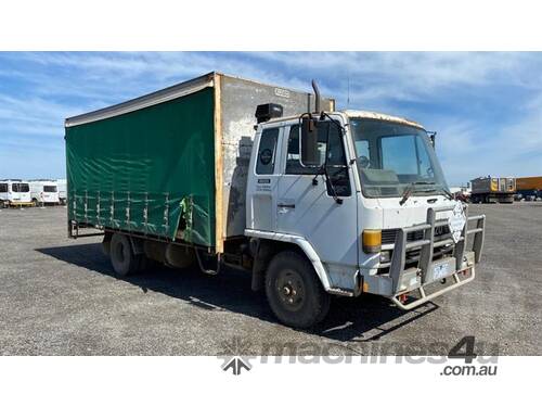 Isuzu 450 Medium