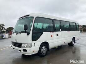 2011 Toyota Coaster - picture0' - Click to enlarge