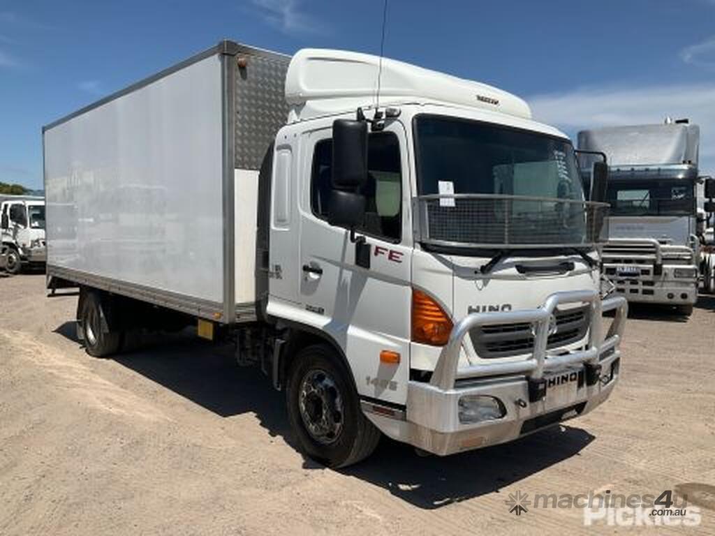 Buy Used Hino 2014 Hino FE500 1426 Tray Truck in , - Listed on Machines4u