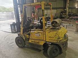 Hyster H3.00DX forklift  - picture0' - Click to enlarge