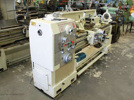 Koan Cho KC-1660G Centre Lathe - picture0' - Click to enlarge