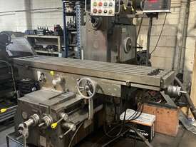 Milling Machine Universal - picture0' - Click to enlarge