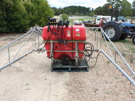 Silvan 800L Boom Spray - picture0' - Click to enlarge