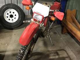 Honda XR250R - picture1' - Click to enlarge