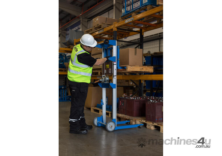 Genie Lift Model GL-12  (3.66m)