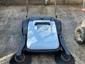 Nilfisk sw250 920 Manual Walk behind sweeper - picture0' - Click to enlarge