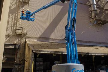 *** AVAILABLE NOW ***GENIE Z-62/40 Articulated Boom Lift *** AVAILABLE NOW ***GENIE Z-62/40 Articulated Boom Lift