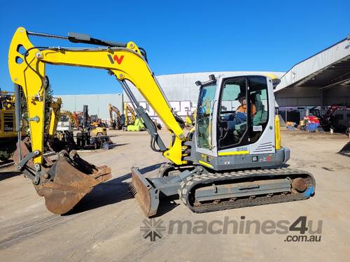 2018 WACKER EZ80 8T EXCAVATOR WITH FULL CAB, HITCH BUCKETS AND LOW 900 HOURS