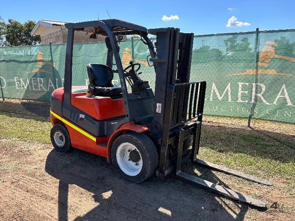 Used clark CLARK C30D FORKLIFT Counterbalance Forklifts in EMERALD, QLD