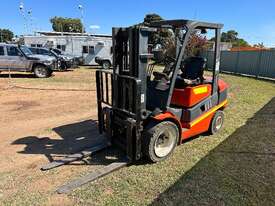 CLARK C30D FORKLIFT - picture1' - Click to enlarge