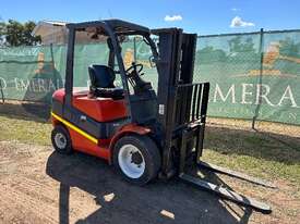 CLARK C30D FORKLIFT - picture13' - Click to enlarge