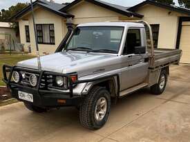 Toyota Landcruiser UTE - picture0' - Click to enlarge