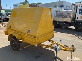 1994 Homemade Enclosed Single Axle Box Trailer - picture0' - Click to enlarge