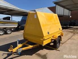 1994 Homemade Enclosed Single Axle Box Trailer - picture1' - Click to enlarge