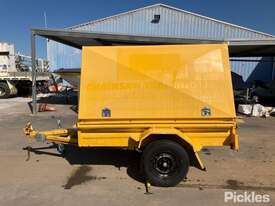 1994 Homemade Enclosed Single Axle Box Trailer - picture2' - Click to enlarge