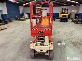 1995 JLG Industries CM-2033 Scissor Lift (Electric) - picture0' - Click to enlarge