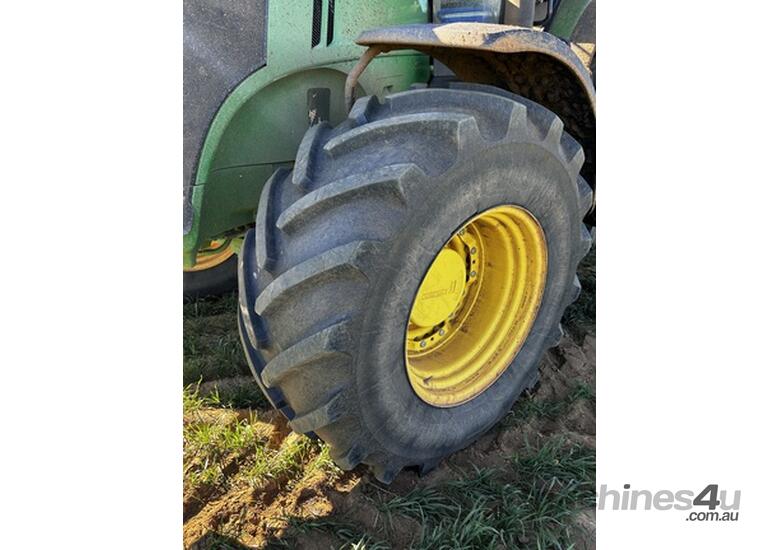 caption 2019 John Deere 7210R Row Crop Tractors