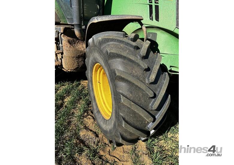 caption 2019 John Deere 7210R Row Crop Tractors