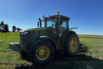 2019 John Deere 7210R Row Crop Tractors