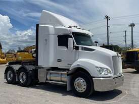 Kenworth T410 - picture0' - Click to enlarge