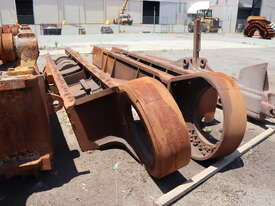 HITACHI EX1200-6 TRACK FRAME SET  - picture0' - Click to enlarge