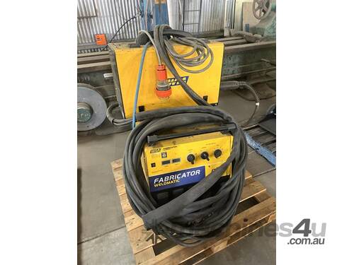 WIA Fabricator 400 Amp Welder #3