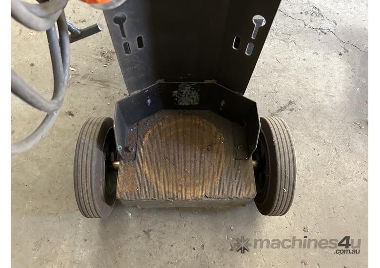 Used jasic Jasic Unimig Razorweld 350 Welder and Wire Feeder Welding