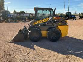 2018 New Holland L218 Skid Steer - picture2' - Click to enlarge