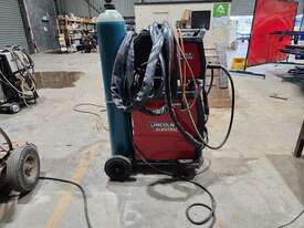 Lincoln Mig Welder - picture1' - Click to enlarge