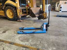 Pallet Jack - picture0' - Click to enlarge