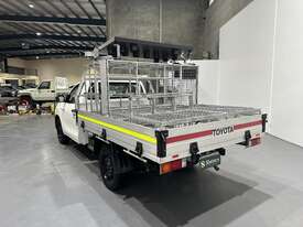 2022 Toyota Hilux Workmate Petrol - picture0' - Click to enlarge