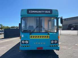 1991 Isuzu 8EJ65-LT111P Bus - picture0' - Click to enlarge