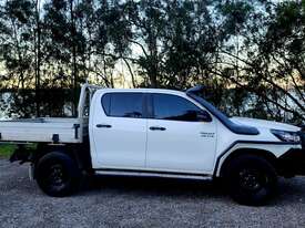 PIVOTAL ALLIANCE - 2020 TOYOTA HILUX SR DUAL CAB Utility - picture1' - Click to enlarge