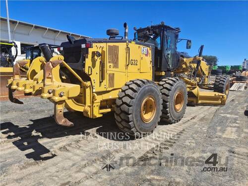 CAT 16-15 Motor Graders