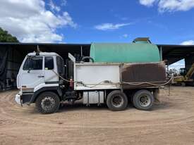2007 Nissan UD CW445 Tipper / Water Carrier - picture2' - Click to enlarge