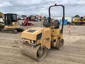 2008 Caterpillar CB24 Roller - picture1' - Click to enlarge