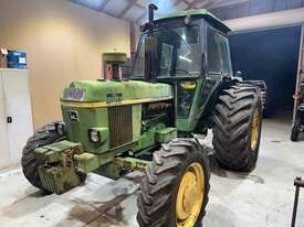 John Deere 3130 Utility Tractors - picture0' - Click to enlarge