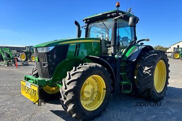 2014 John Deere 7210R Row Crop Tractors