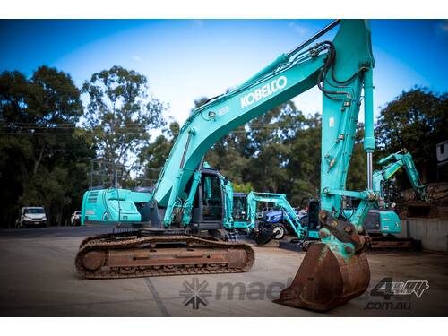 KOBELCO SK260LC-10 EXCAVATOR