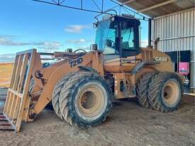 CASE IH 721D Loader  - picture0' - Click to enlarge