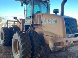 CASE IH 721D Loader  - picture0' - Click to enlarge