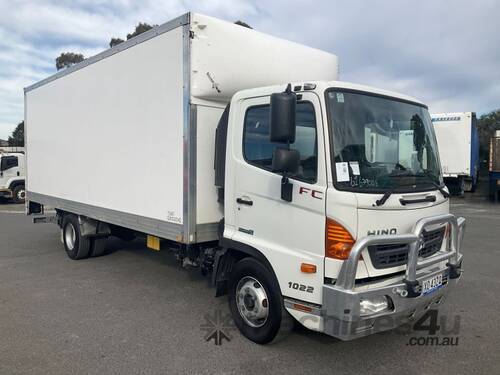 2017 Hino FC 500 1022 Pantech