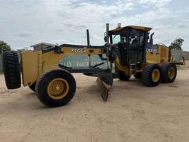 2010 JOHN DEERE 770GP MOTOR GRADER - picture0' - Click to enlarge