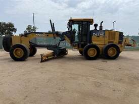 2010 JOHN DEERE 770GP MOTOR GRADER - picture0' - Click to enlarge